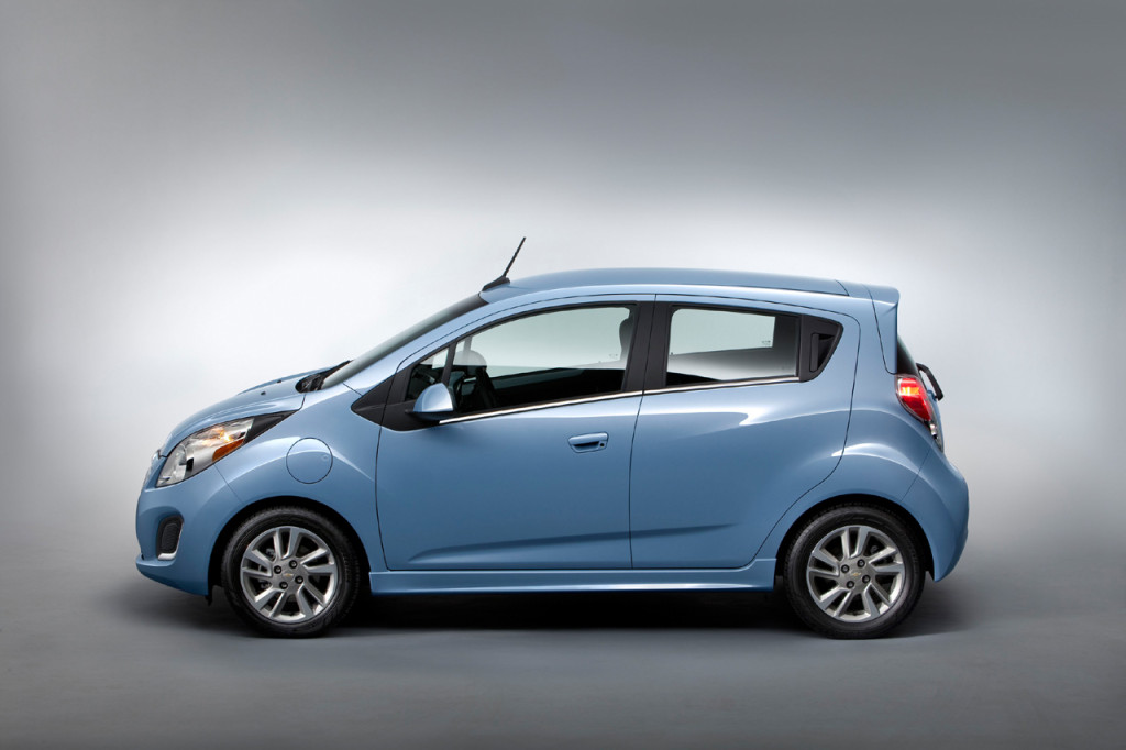 2015 Chevy Spark EV Gets Discounted to $26,820 without Tax Credits
