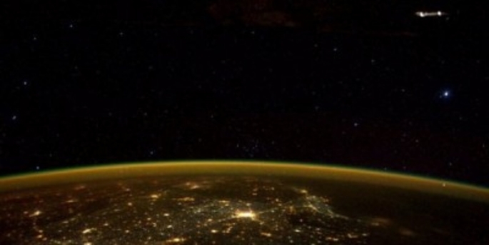 Did ISS' Scott Kelly spot a UFO? Experts say he did